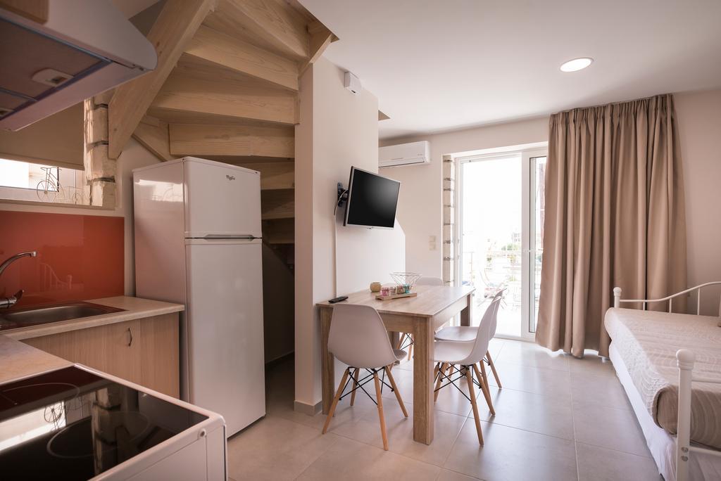 Athina Apartments Near The Sea Platania Platanés 外观 照片